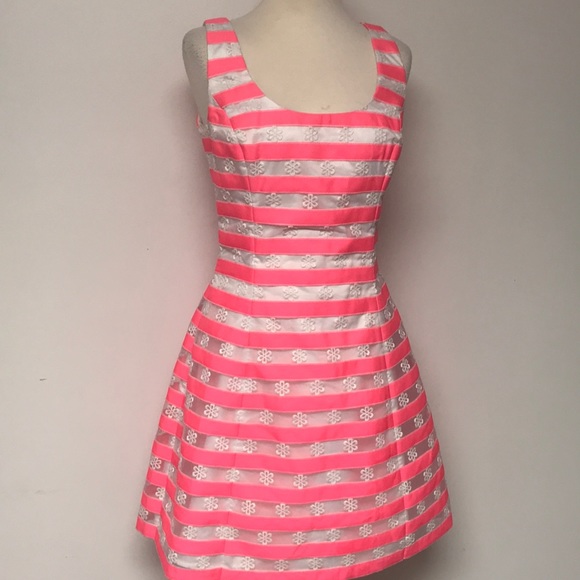 Lilly Pulitzer Dresses & Skirts - Lilly Pulitzer Hot Pink & White Dress